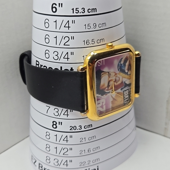 1992 Elvis Presley 29 Cent Stamp USPS Gold Tone Quartz Watch New Battery Working - Picture 6 of 11